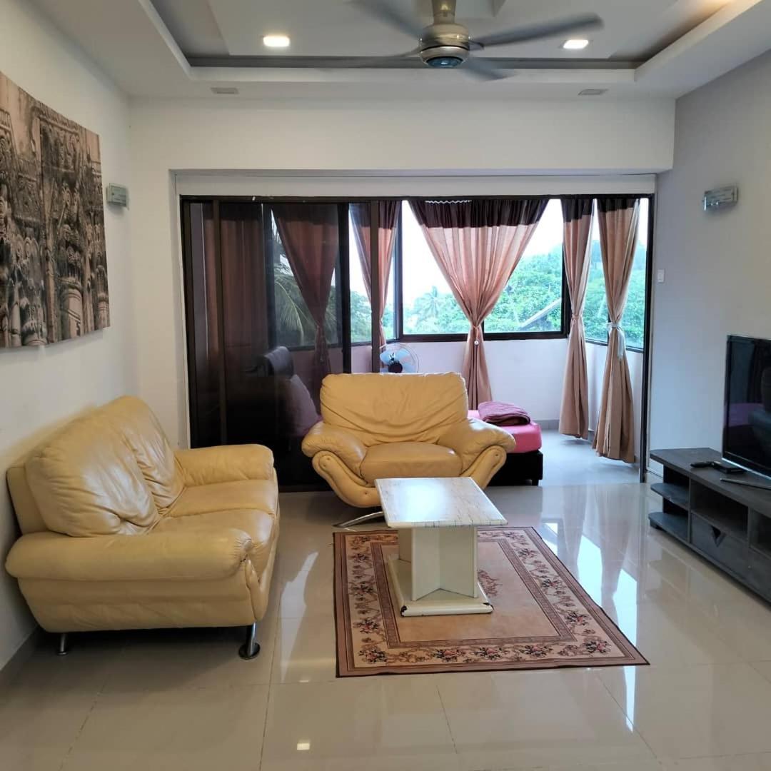 Ferienwohnung Sri Sayang Pearl View Batu Feringgi Zimmer foto